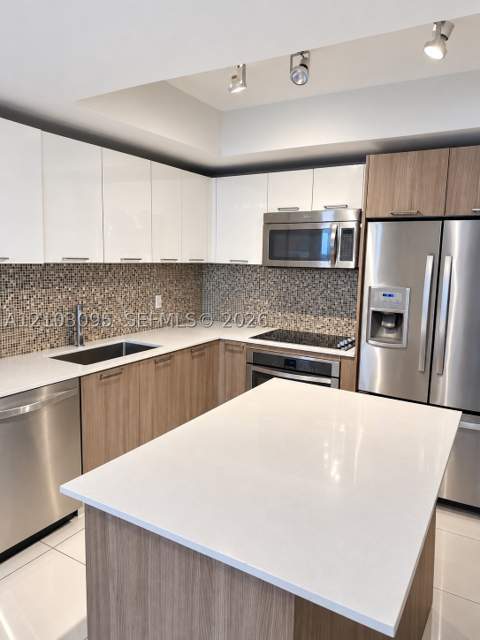 5252 NW 85th Ave 309, Doral FL - photo 6 of 6