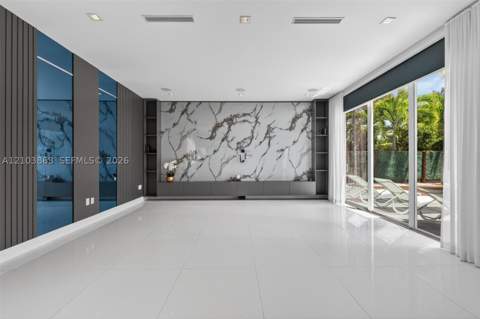 10431 NW 68th Ter, Doral FL - photo 18 of 55
