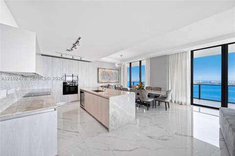 3131 NE 7th Ave Ph5201, Miami FL - photo 13 of 59