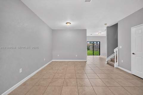 144 SE 37th Ter, Homestead FL - photo 11 of 56