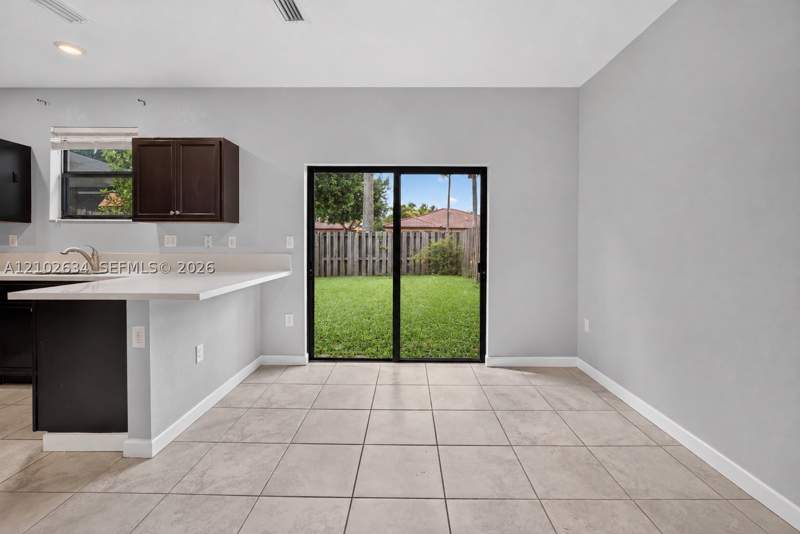 3 bedroom Townhouse at 144 SE 37th Ter, Baywinds Of Galapagos Fir, Homestead — photo 3