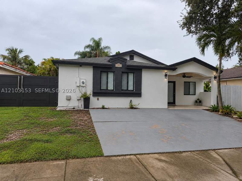 3 bedroom SingleFamilyResidence at 17931 SW 115th Ave, Grapevine, Miami — photo 2