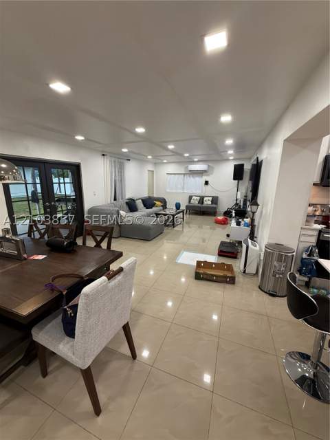 1031 NE 142nd St, North Miami FL - photo 11 of 32