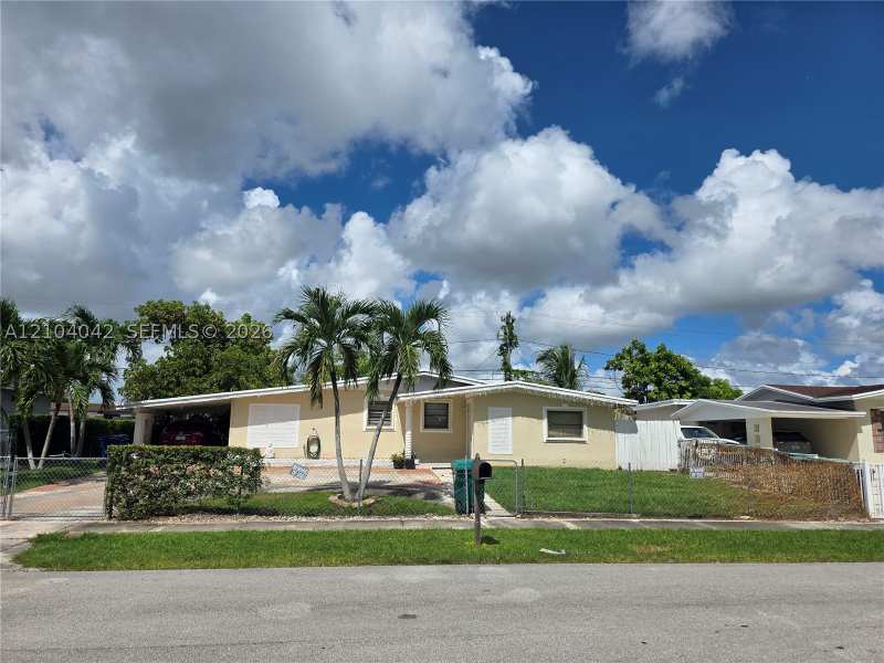 3 bedroom SingleFamilyResidence at 11761 SW 173rd St, So Miami Heights Manor, Miami — photo 1