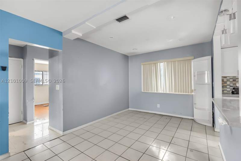 3 bedroom SingleFamilyResidence at 1220 NW 91st St, Cravero Lake Shore Estate, Miami — photo 4