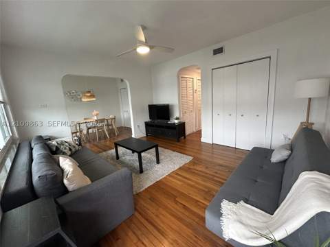 7207 Bay Dr 13, Miami Beach FL - photo 7 of 23
