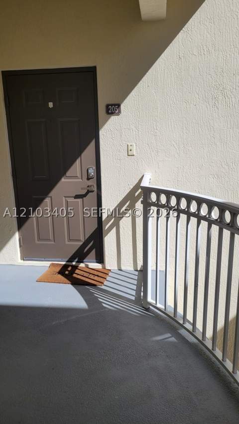 10022 NW 7th St 205, Miami FL - photo 11 of 36