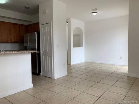 10022 NW 7th St 205, Miami FL - photo 12 of 36