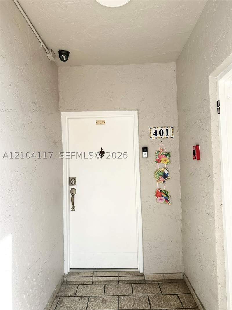 3 bedroom Condominium at 8425 NW 8th St 401, Visions At Fountainbleau, Miami — photo 2