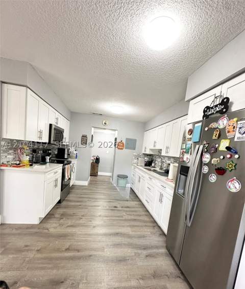 8425 NW 8th St 401, Miami FL - photo 8 of 48