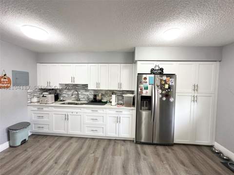 8425 NW 8th St 401, Miami FL - photo 9 of 48