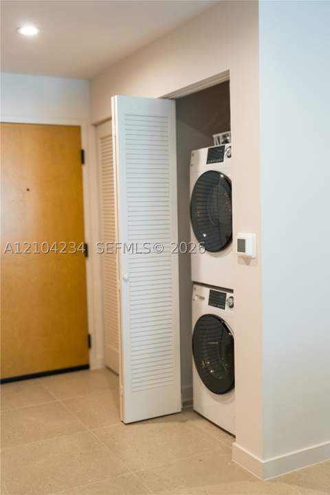 11 NE 6th St 513, Miami FL - photo 10 of 31