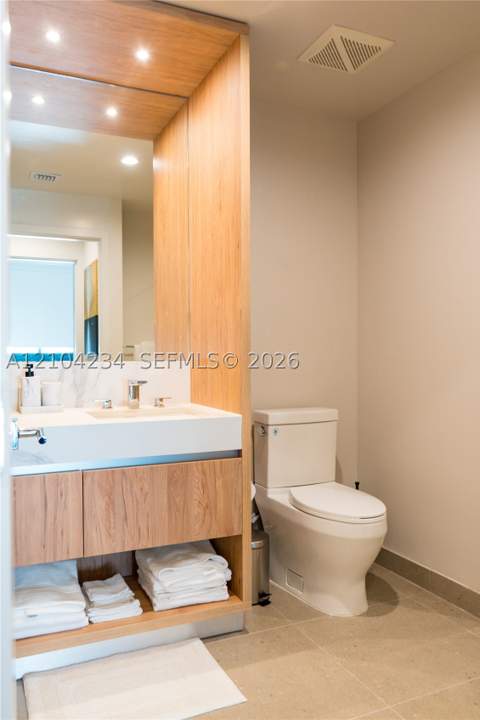 11 NE 6th St 513, Miami FL - photo 11 of 31