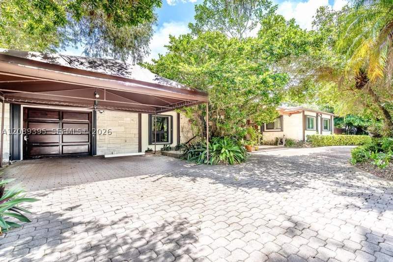 5 bedroom SingleFamilyResidence at 8115 SW 92nd Ct, Cypress Cove Ests Sec 3, Miami — photo 2