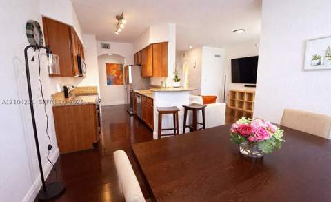 9021 SW 94th St 307, Miami FL - photo 9 of 29