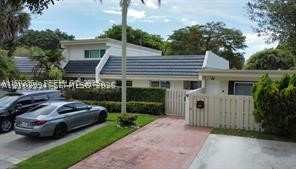 3 bedroom Condominium at 8232 SW 81st Ter 8232, Kings Creek, Miami — photo 1
