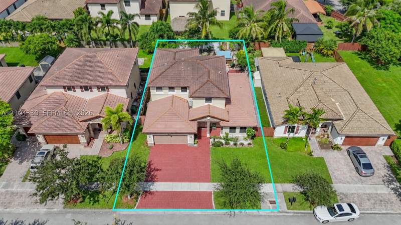 4 bedroom SingleFamilyResidence at 3669 SE 2nd Ct, Baywinds Of Barbados, Homestead — photo 2