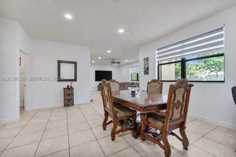 3669 SE 2nd Ct, Homestead FL - photo 6 of 47