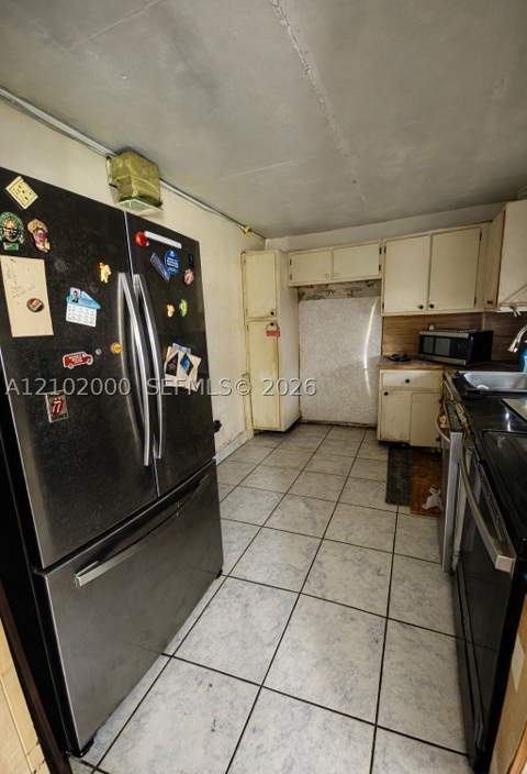 20801 San Simeon Way 101, Miami FL - photo 7 of 15