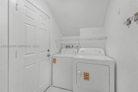 642 SE 37th Pl, Homestead FL - photo 10 of 19