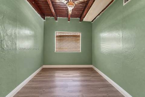 550 NW 107th St, Miami FL - photo 12 of 29