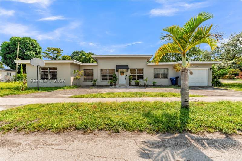 2 bedroom SingleFamilyResidence at 550 NW 107th St, Yeatman Sub, Miami — photo 5