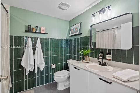 3180 SW 22nd Ter 1205, Miami FL - photo 8 of 24
