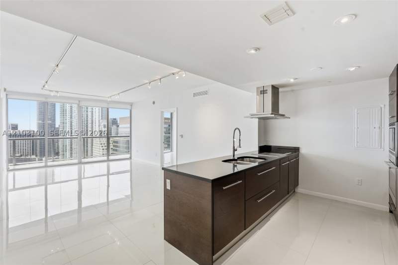 2 bedroom Condominium at 495 Brickell Ave 4003, Icon Brickell No Two, Miami — photo 4