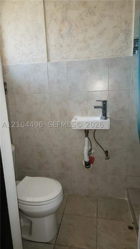 51 NE 195th St, North Miami FL - photo 16 of 35
