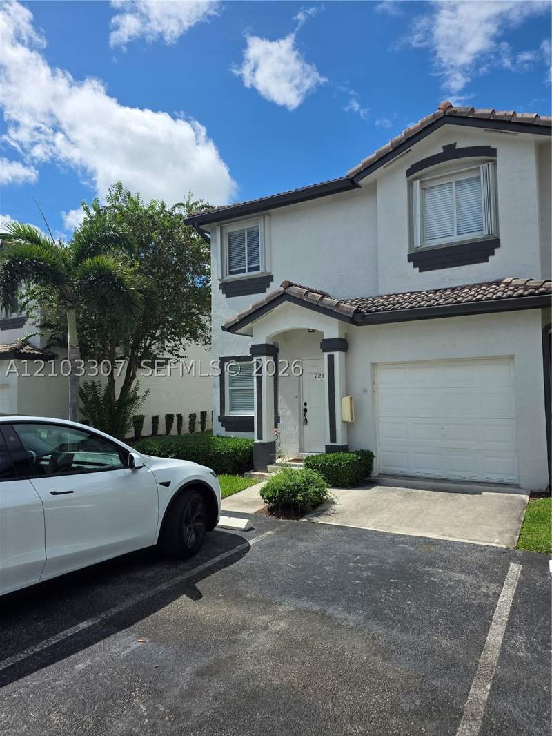 4 bedroom Townhouse at 2238 SE 26th Ln 2238, Towngate Condo Two, Homestead — photo 2