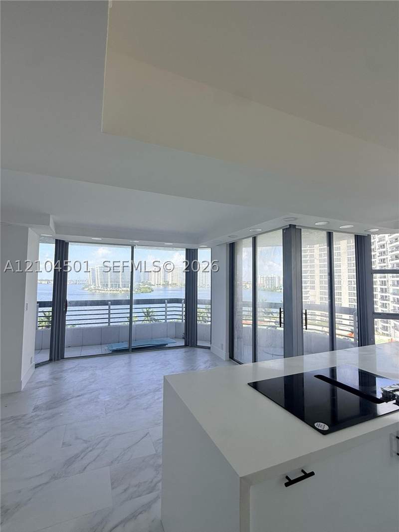 2 bedroom Condominium at 19101 NE 36th Ct 1005, Mystic Pointe Condo No Th, Aventura — photo 5