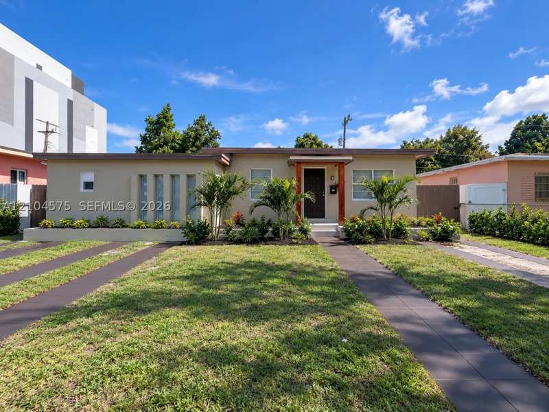 5 bedroom SingleFamilyResidence at 61 SW 55th Ave, Flagler Gardens, Miami — photo 1