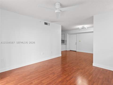 4360 NW 107th Ave 101, Doral FL - photo 11 of 29