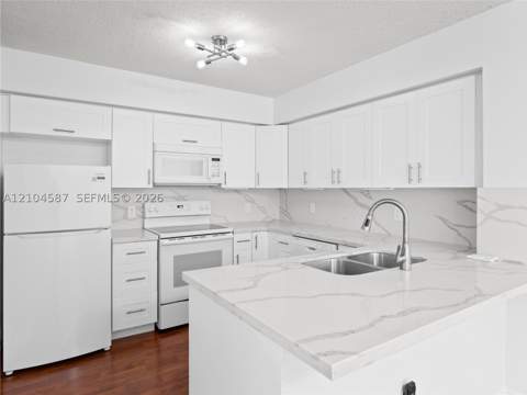 4360 NW 107th Ave 101, Doral FL - photo 7 of 29