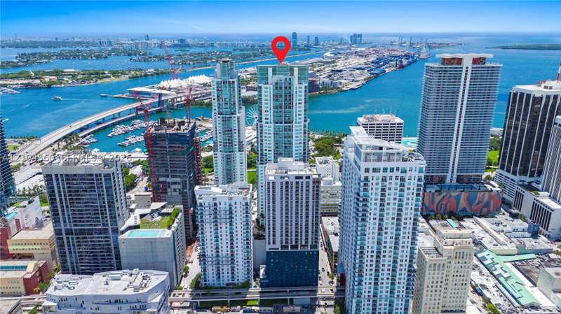1 bedroom Condominium at 253 NE 2nd St 424, Vizcayne South Condo, Miami — photo 2