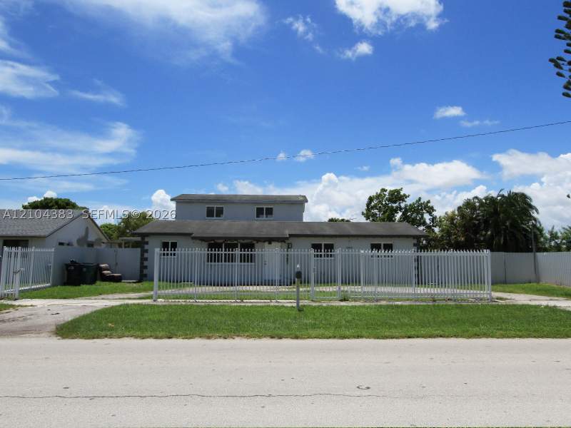 5 bedroom SingleFamilyResidence at 11460 SW 224th St, Richland Estates, Miami — photo 3