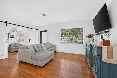 220 SW 51st Ct, Miami FL - photo 11 of 31