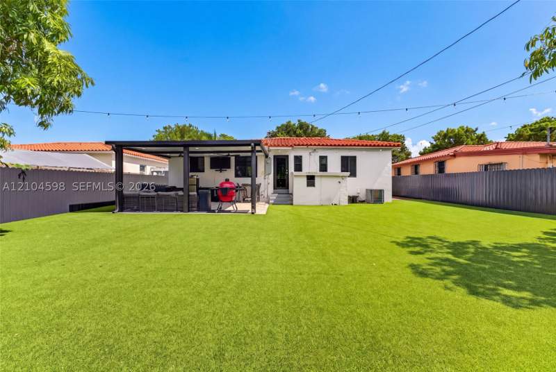 3 bedroom SingleFamilyResidence at 220 SW 51st Ct, Flagler Sun Homes, Miami — photo 5