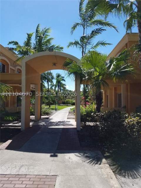 17901 NW 68th Ave R102, Hialeah FL - photo 6 of 11