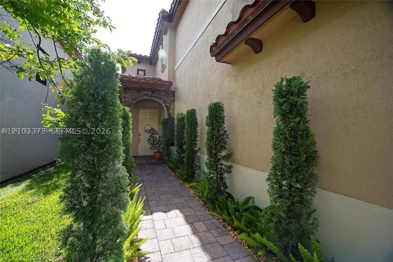 3 bedroom SingleFamilyResidence at 532 SE 34th Ter, Baywinds At Cozumel, Homestead — photo 2