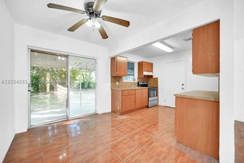 1170 NW 120th St, North Miami FL - photo 6 of 34