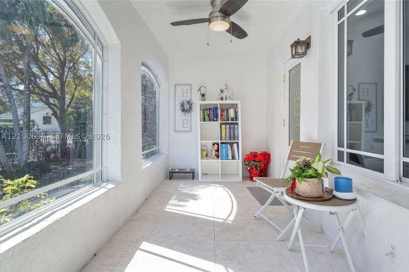 2 bedroom SingleFamilyResidence at 2231 SW 17th St, Vedado, Miami — photo 2