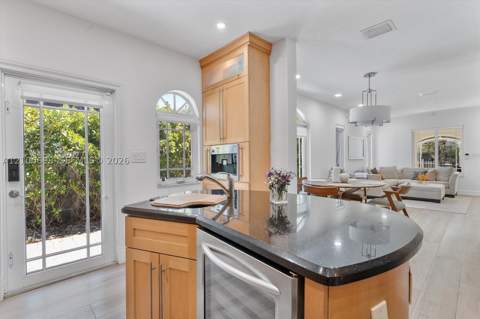 2231 SW 17th St, Miami FL - photo 9 of 40