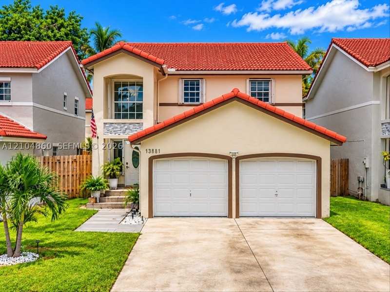 3 bedroom SingleFamilyResidence at 13881 SW 103rd Ln, Charlestowne, Miami — photo 1