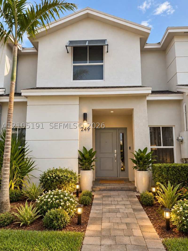 3 bedroom Townhouse at 249 NE 3rd Ct, Miami Land And Developmen, Florida City — photo 1