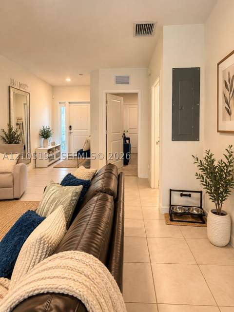 249 NE 3rd Ct, Florida City FL - photo 6 of 27