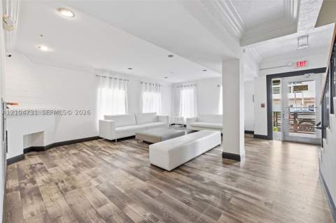 1521 Lenox Ave 206, Miami Beach FL - photo 11 of 13