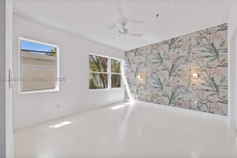 1521 Lenox Ave 206, Miami Beach FL - photo 6 of 13