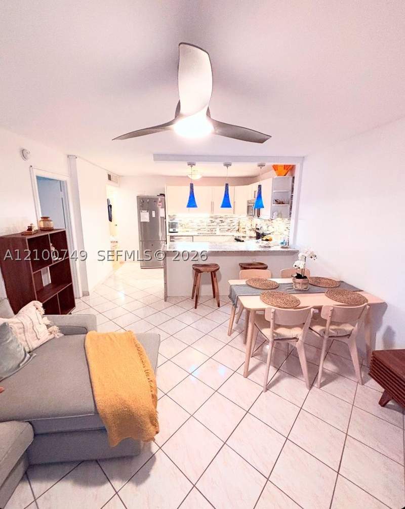 2 bedroom Condominium at 1020 Meridian Ave 208, Admiral Towers Condo, Miami Beach — photo 4