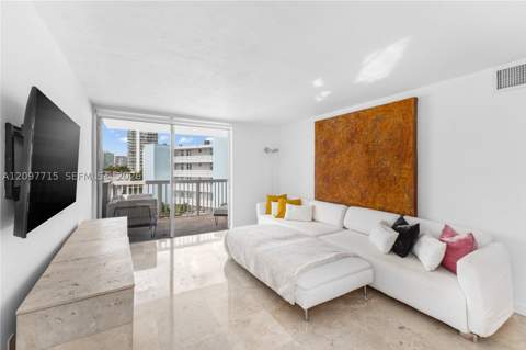 1670 Bay Rd 6G, Miami Beach FL - photo 7 of 30